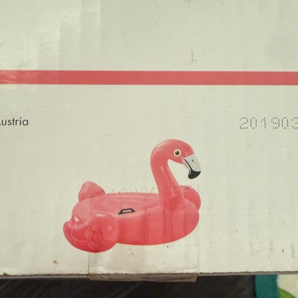 Intex Pink Flamingo Ride-On Float - Picture 8 of 9